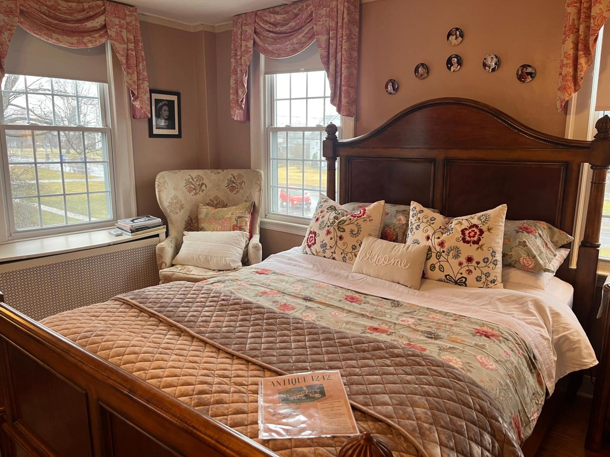 Antique1242 British Bed & Breakfast เอนฟิลด์ ภายนอก รูปภาพ