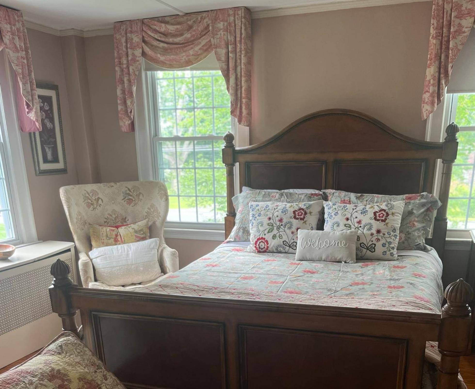 Antique1242 British Bed & Breakfast เอนฟิลด์ ภายนอก รูปภาพ