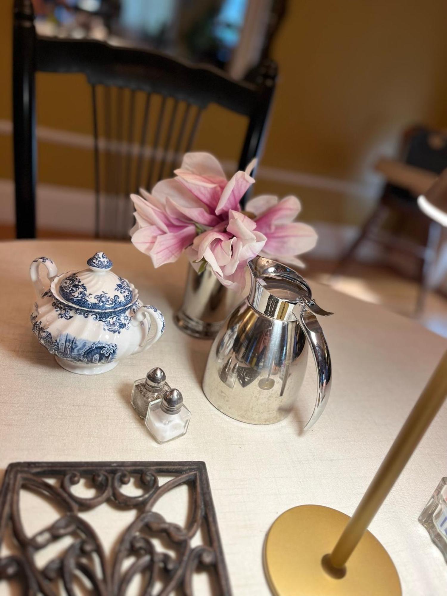 Antique1242 British Bed & Breakfast เอนฟิลด์ ภายนอก รูปภาพ